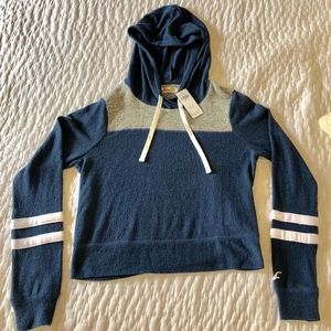 Hollister Light-Weight Crop Hoody